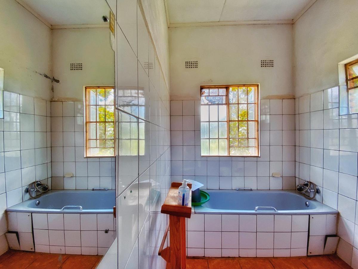 Blend Lodge And Kitchen - Pakachere Зомба Экстерьер фото